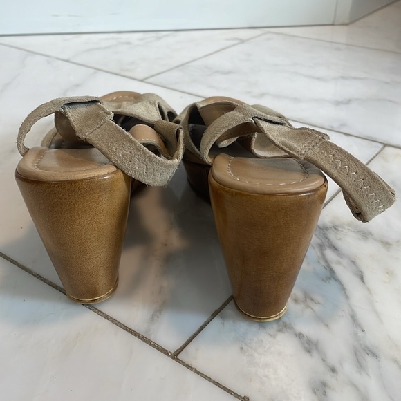 NWOT Anthropologie Barbara Barbieri Italian taupe leather wedge sandals size 8 - Picture 8 of 11